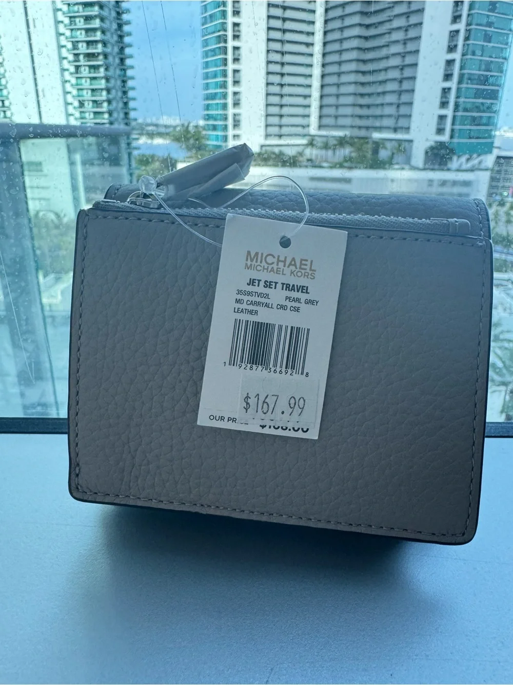 Michael Kors Pebbled Leather Compact Wallet - Light Gray